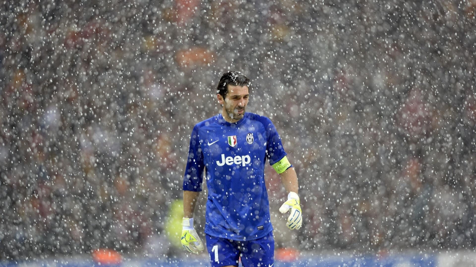 开云体育APP下载-美加墨世界杯焦点战，当马刺淘汰太阳的战术智慧照亮绿茵场