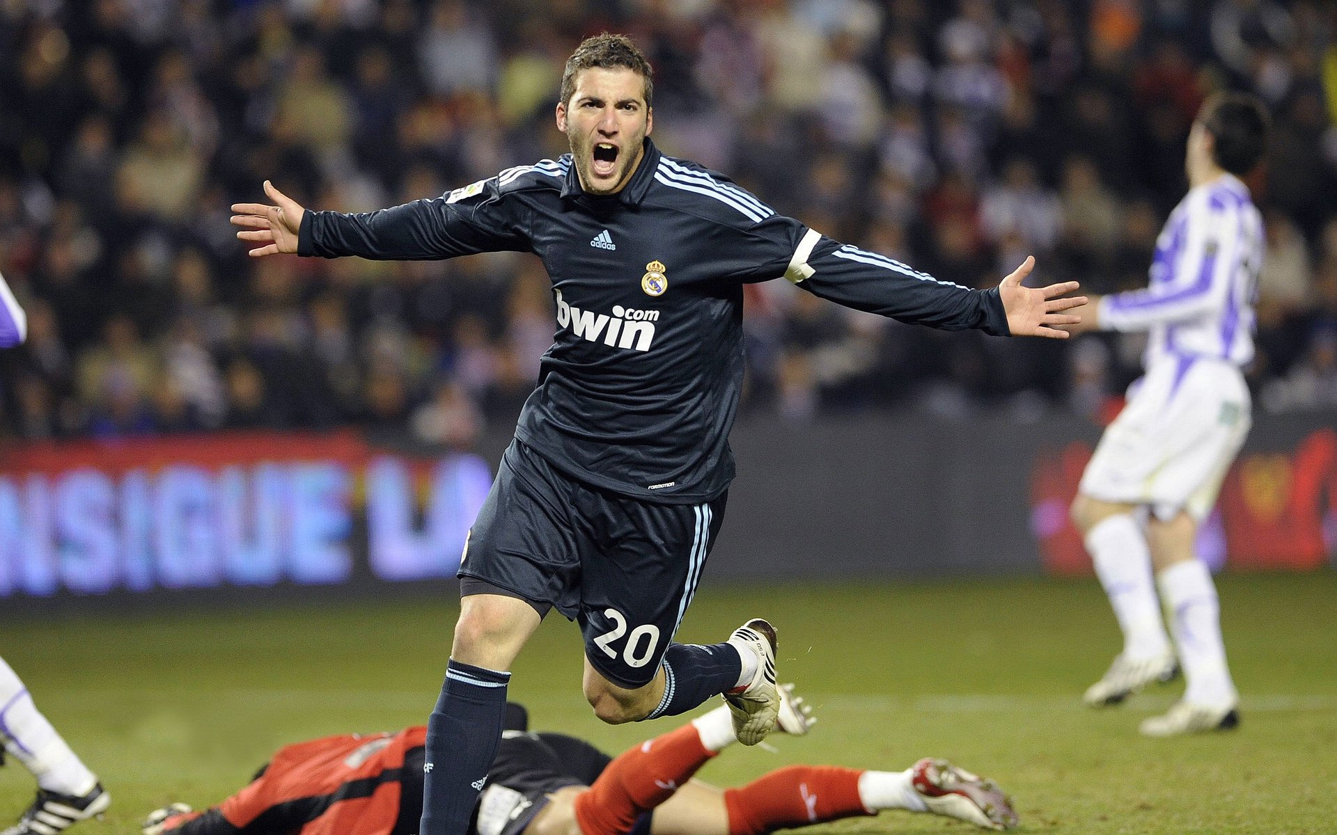 德里赫特的无声战鼓，当克罗地亚的节奏被美国精准击溃