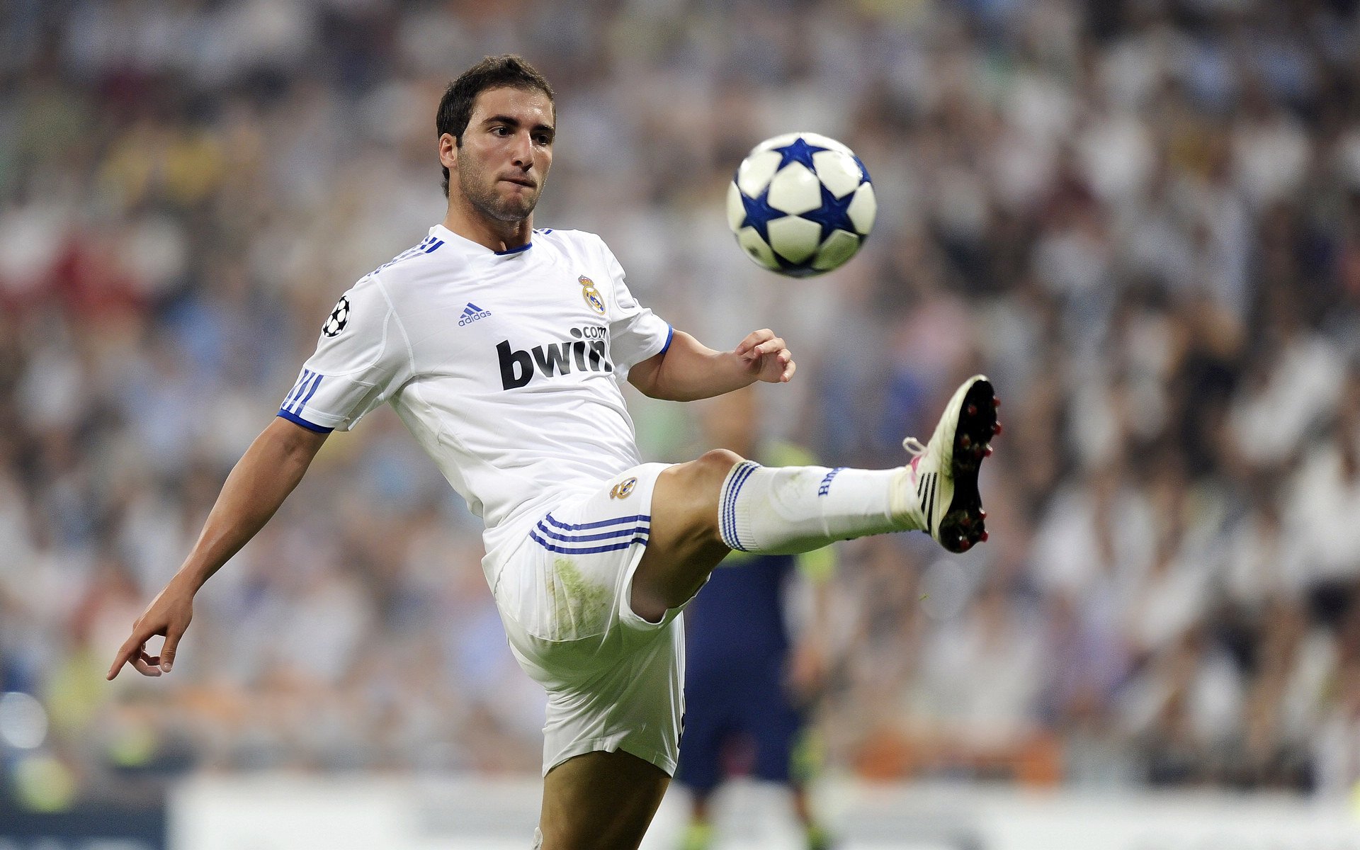 东决关键战之夜,基耶萨统治全场,当孤勇者成为交响乐指挥家